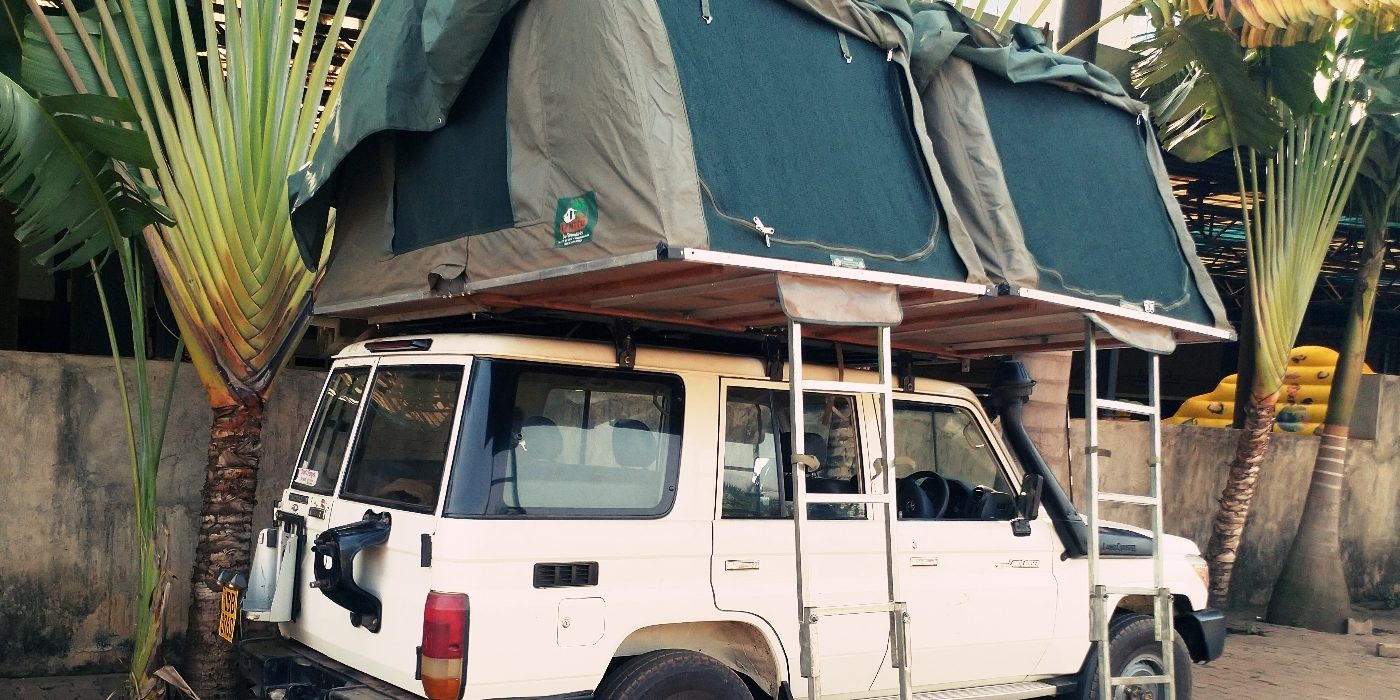 Landcruiser Lx with Rooftop tents