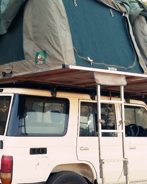 Landcruiser Lx with Rooftop tents
