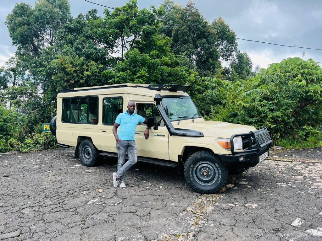 Extended Safari Landcruiser